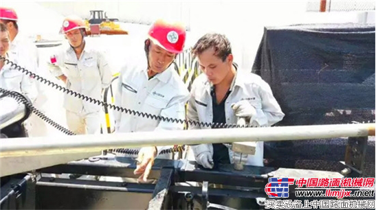 中大機械:不走尋常路 傳承匠心成就中國公路攤鋪專家